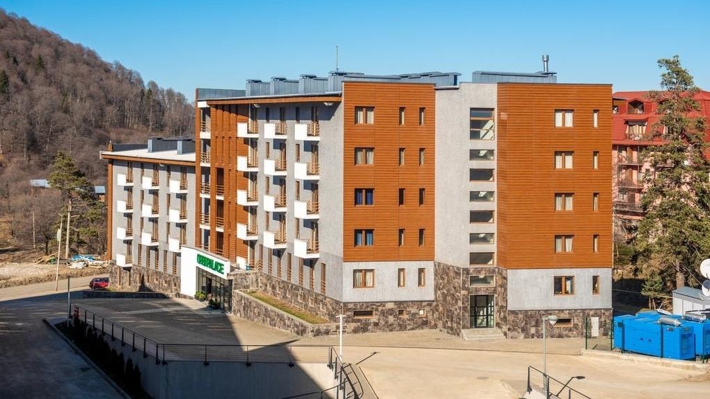 Bakuriani Otel EMSA dizel jeneratörler ile güvenilir güç alıyor