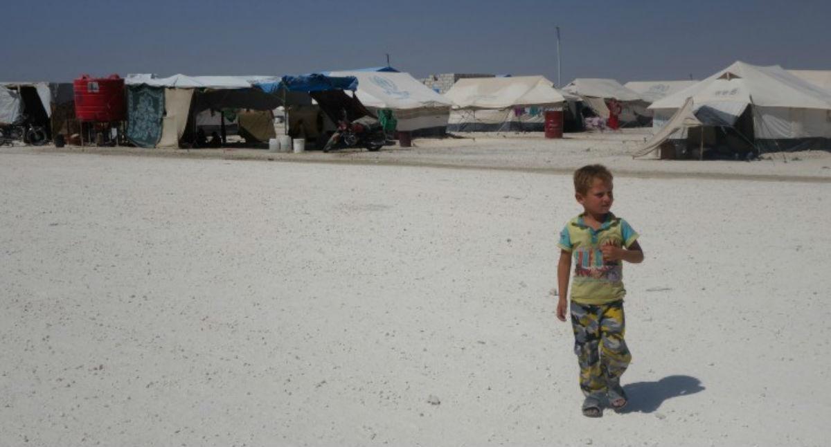 Suriye’de bulunan yardım kampına Perkins motorlu 825 kva jeneratörümüz teslim edilmiştir.